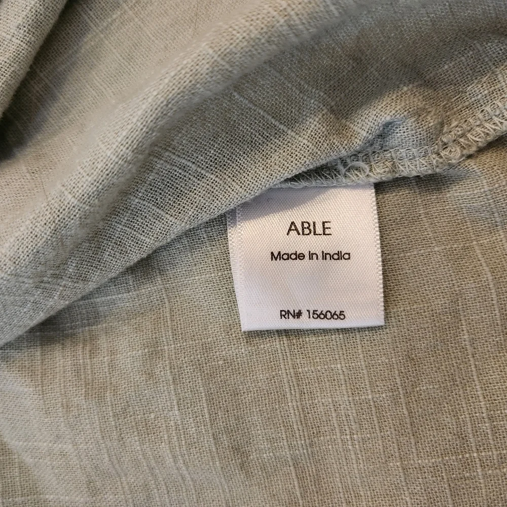 Able Button Down - Picture 3 of 4